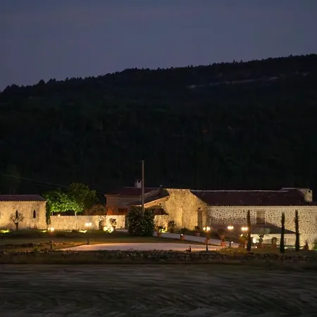 Mas Mont-laure Jacuzzi, Pool & Tranquility *