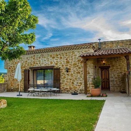 Dom wakacyjny Mas Mont-laure Jacuzzi, Pool & Tranquility *