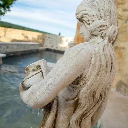 Mas Mont-laure Jacuzzi, Pool & Tranquility Montlaux