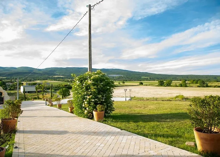 Mas Mont-laure Jacuzzi, Pool & Tranquility Vakantiehuis Montlaux