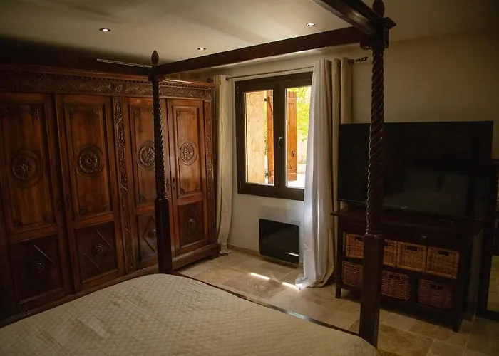 Mas Mont-laure Jacuzzi, Pool & Tranquility *