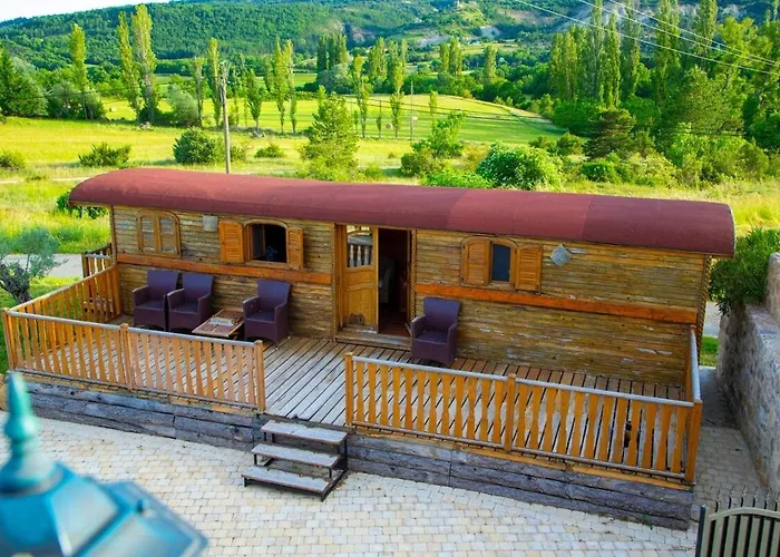 Mas Mont-laure Jacuzzi, Pool & Tranquility Montlaux