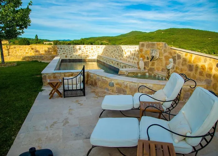 Mas Mont-laure Jacuzzi, Pool & Tranquility * Montlaux