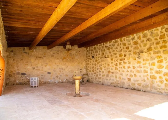 Mas Mont-laure Jacuzzi, Pool & Tranquility * Montlaux